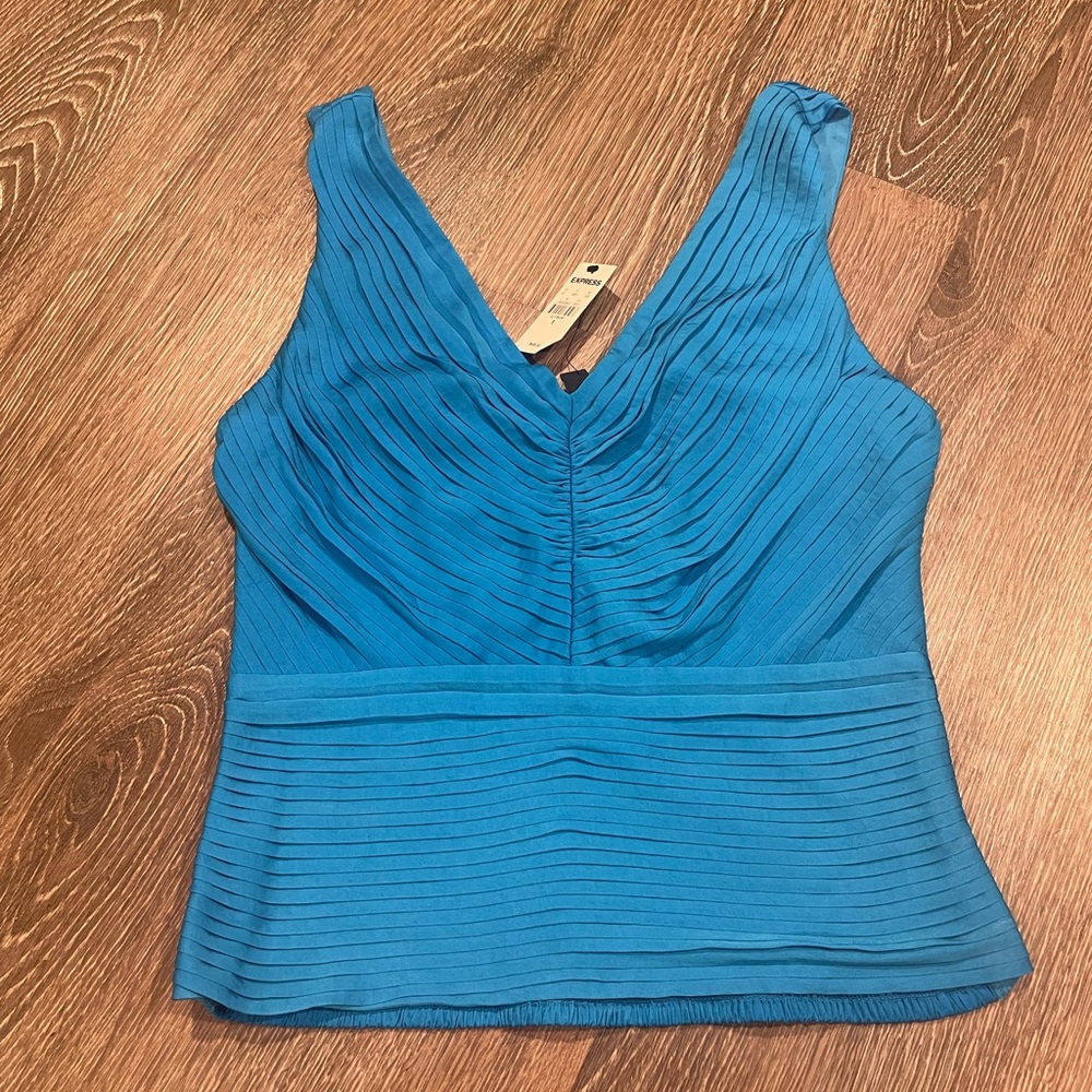 NEW Express top - Picture 3 of 5